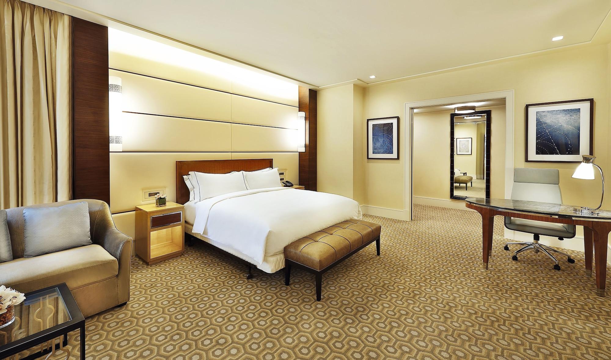 Conrad Jabal Omar Makkah Hotel Мека Екстериор снимка A suite at the InterContinental Mumbai