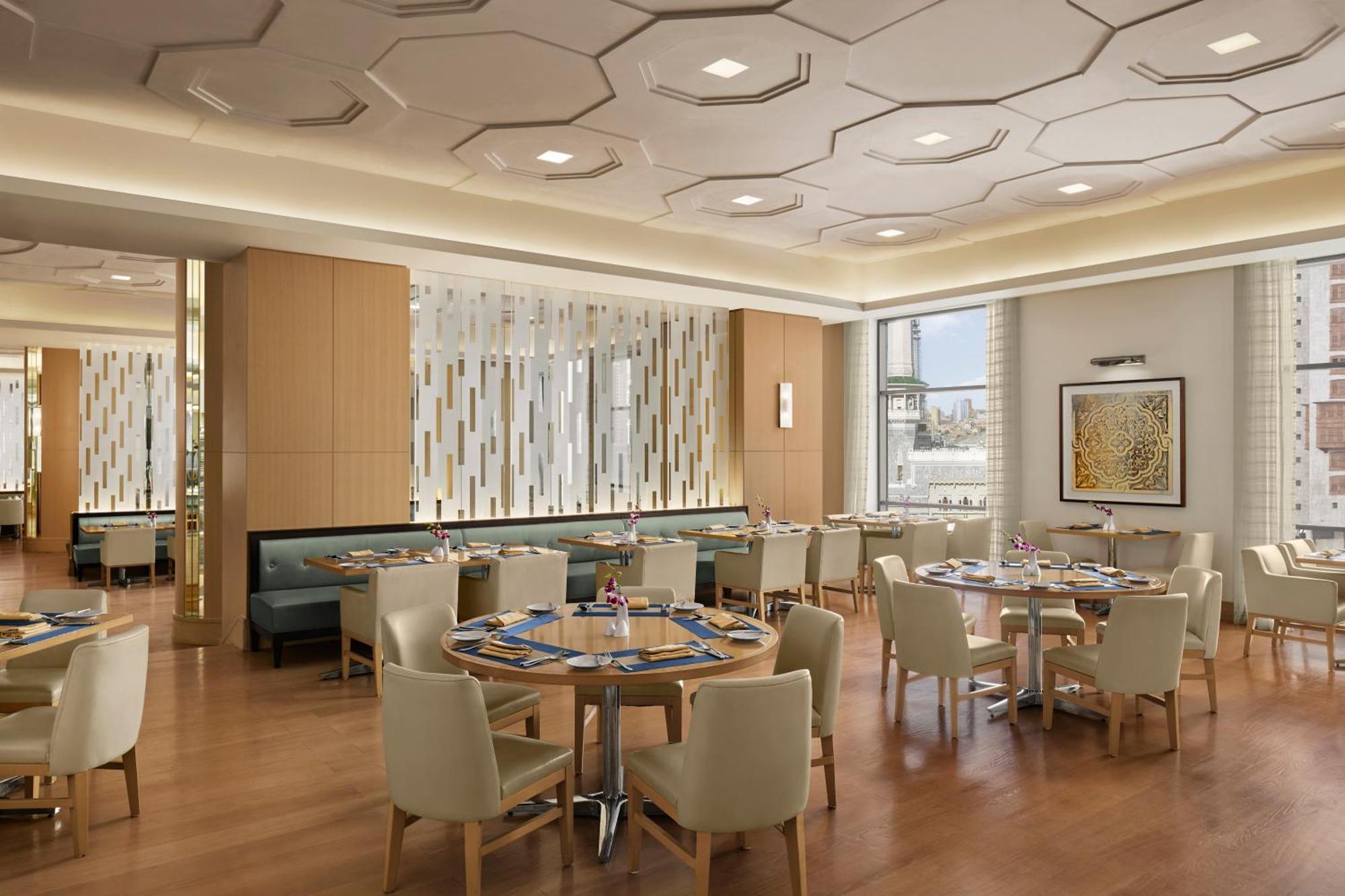 Conrad Jabal Omar Makkah Hotel Мека Екстериор снимка The restaurant