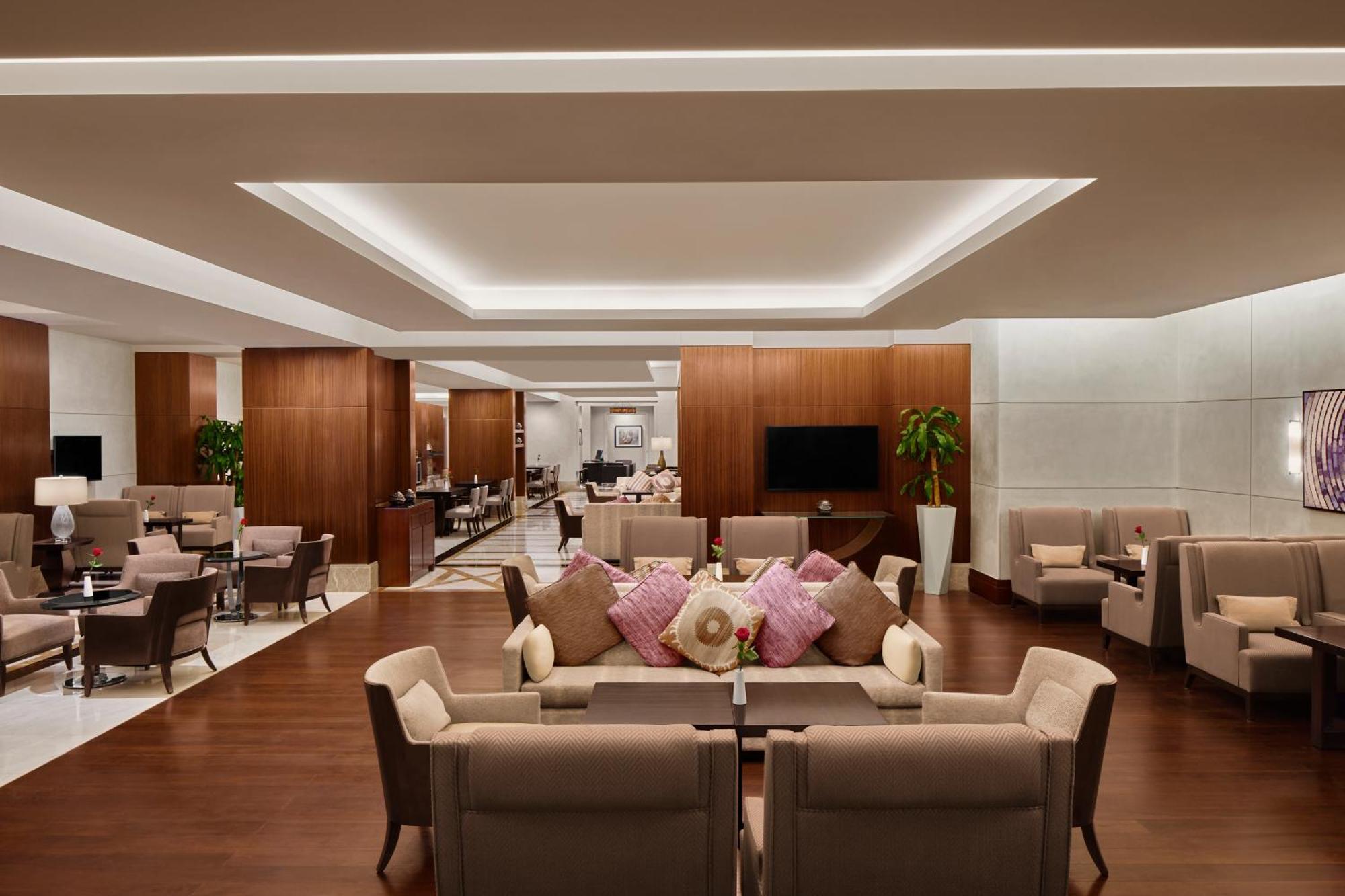 Conrad Jabal Omar Makkah Hotel Мека Екстериор снимка The lounge at the airport